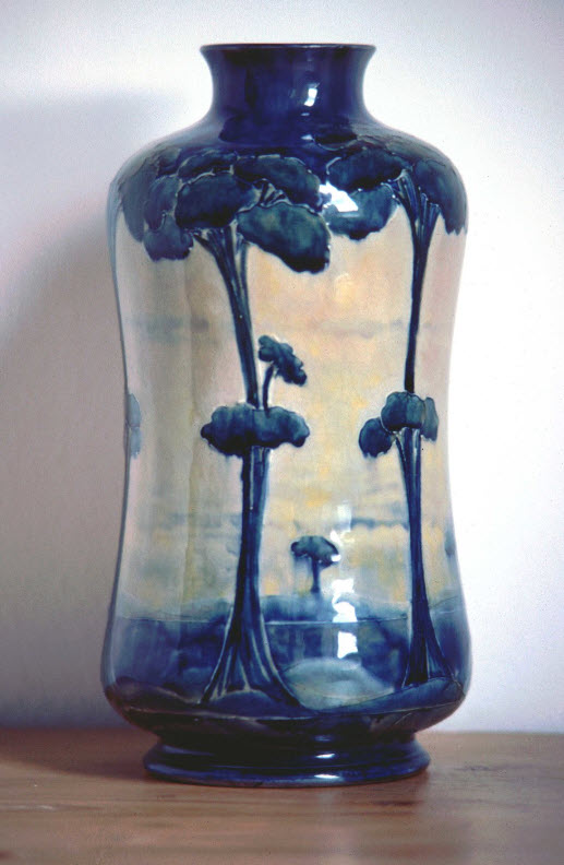 Early Piece of Moorcroft MacIntyre